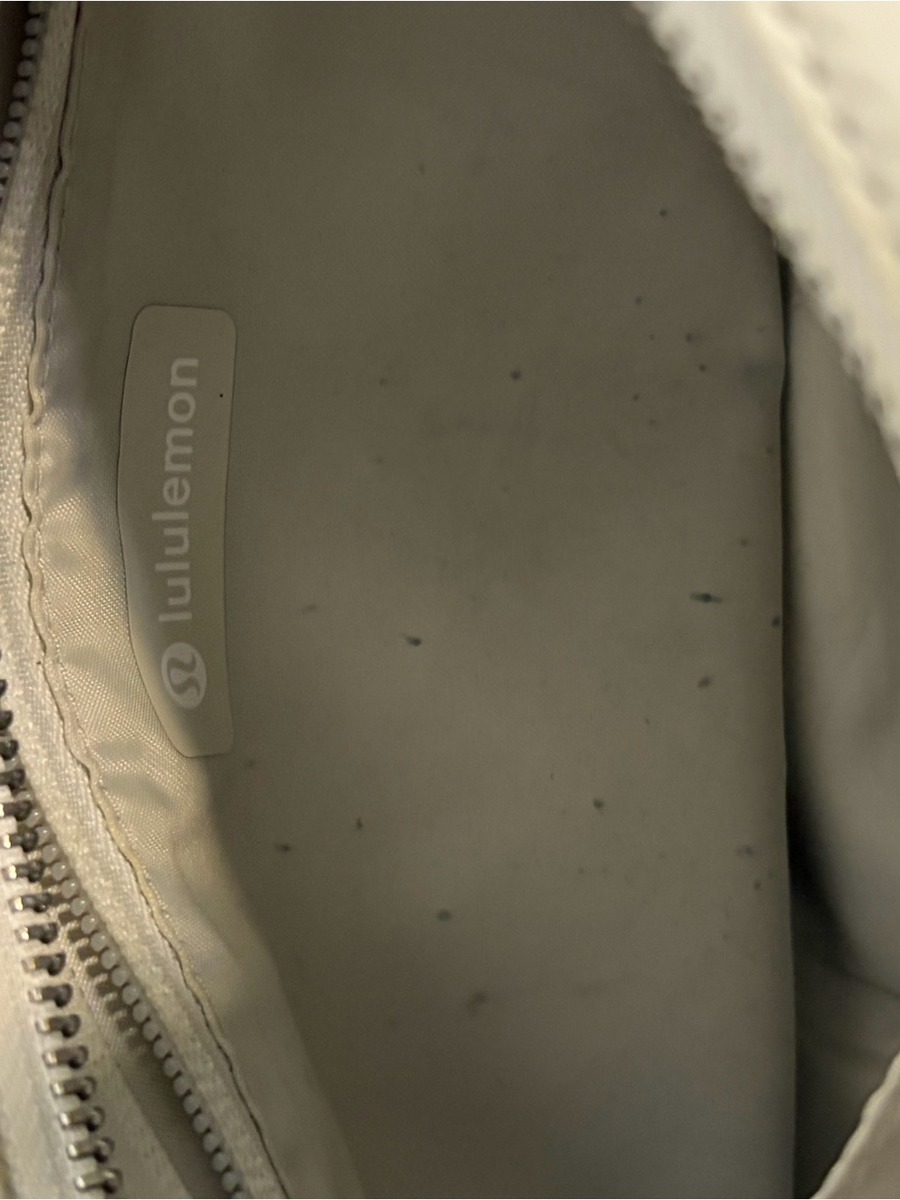 lululemon athletica Cream Crossbody Bag​ - Picture 8 of 11